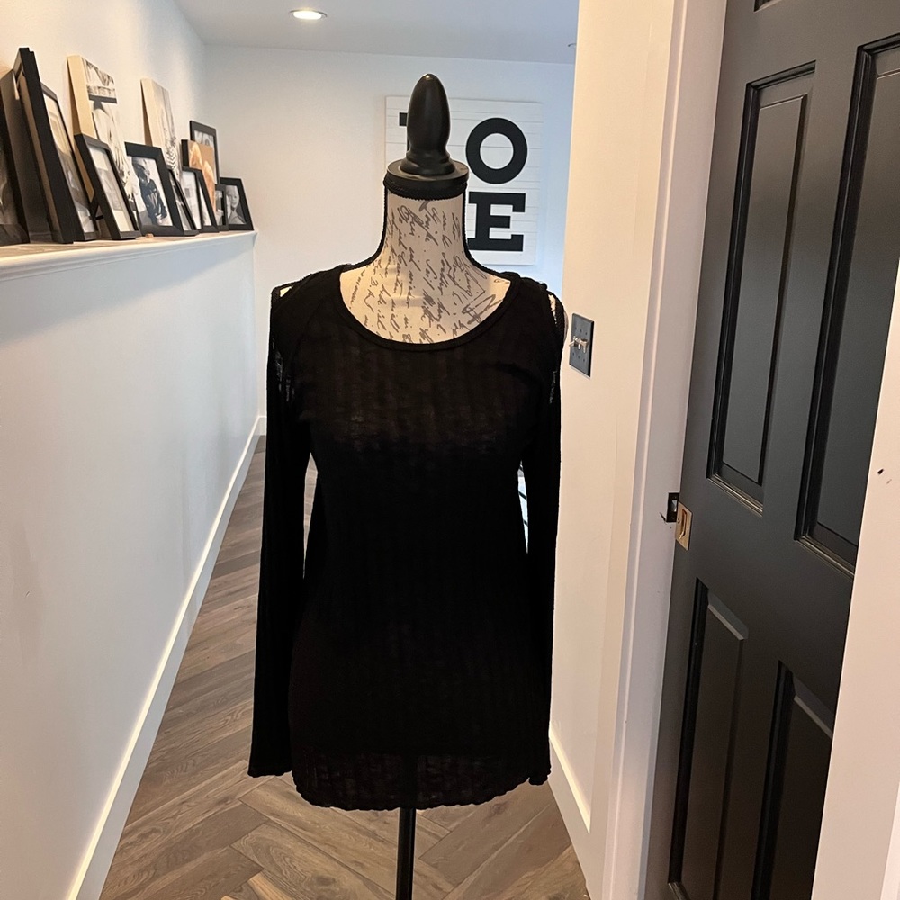 Ribbed open on both shoulders black long sleeve Top size Small